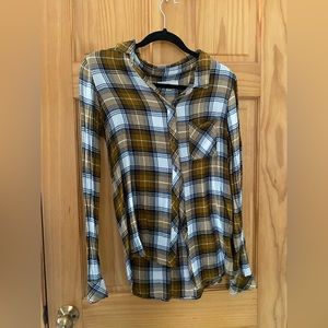 Women’s Button Down Flannel Shirt